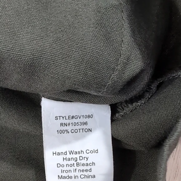 Forest Green Utility Jacket with Hood and Zipper Closure - Picture 6 of 6